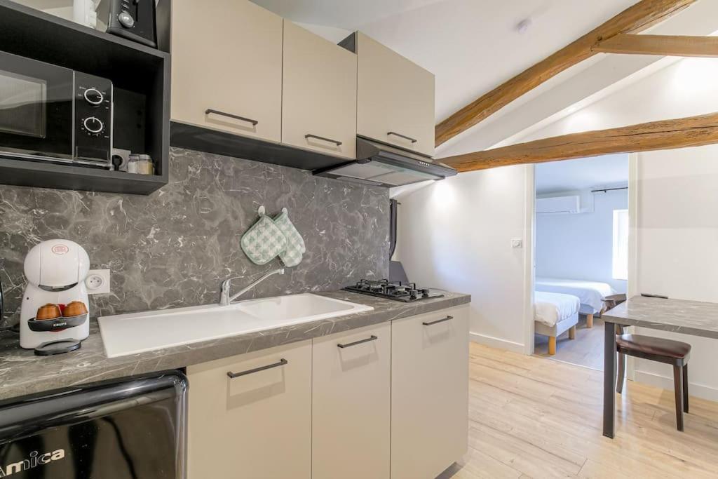 Le Francfort - Les Appartements De L'Olivier Loyettes Екстер'єр фото